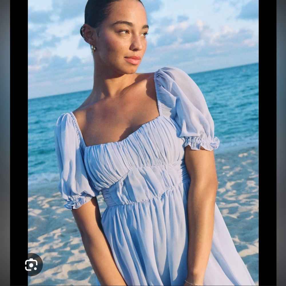 NWT Medium Petite Ruched Ruffle Puff Sleeve Top